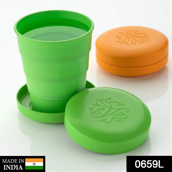 Compact travel cup with foldable design