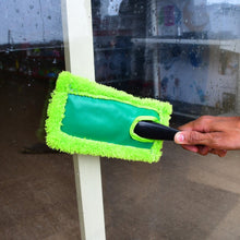 Large microfiber duster for car cleaning and dusting